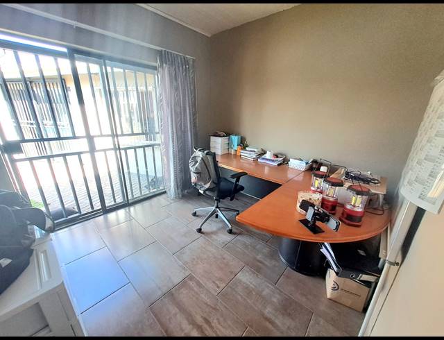 3 BEDROOM HOUSE FOR SALE IN DUNCANVILLE